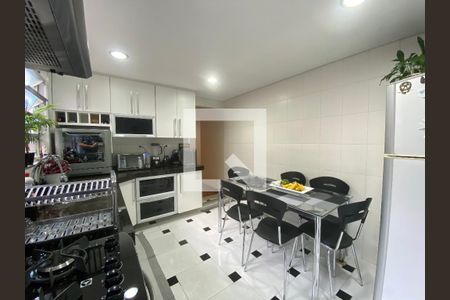 Casa à venda com 150m², 4 quartos e 1 vagaCozinha