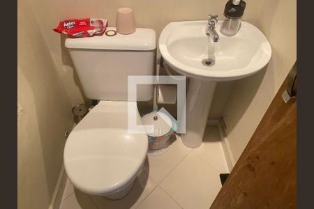 Casa à venda com 150m², 4 quartos e 1 vagaLavabo 2