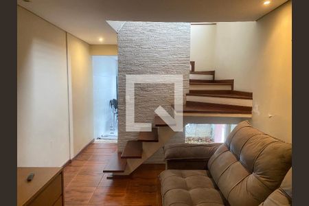 Sala de casa à venda com 4 quartos, 150m² em Vila Gustavo, São Paulo