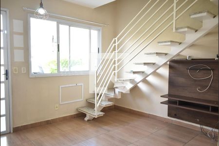 Sala de casa de condomínio para alugar com 2 quartos, 75m² em Campo Grande, Rio de Janeiro