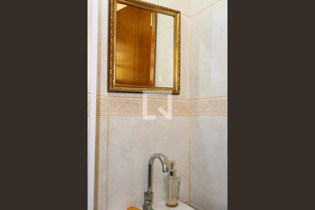 Casa à venda com 602m², 4 quartos e 9 vagasBanheiro do Salão de Festas