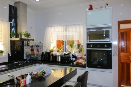 Casa à venda com 602m², 4 quartos e 9 vagasCozinha