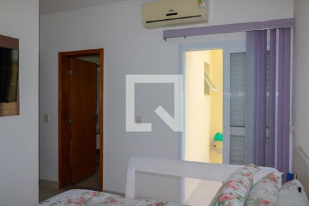 Casa à venda com 602m², 4 quartos e 9 vagasSuíte 2