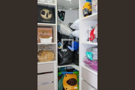 Casa à venda com 602m², 4 quartos e 9 vagasCloset da Suíte 4