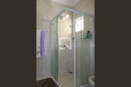 Casa à venda com 602m², 4 quartos e 9 vagasBanheiro da Suíte 2