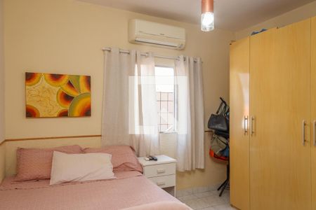 Quarto de casa para alugar com 5 quartos, 340m² em Vila Medeiros, São Paulo