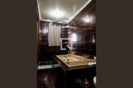 Casa à venda com 340m², 5 quartos e 2 vagasBanheiro