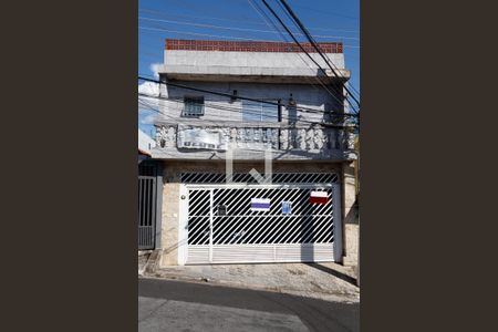 Casa à venda com 340m², 5 quartos e 2 vagasFach