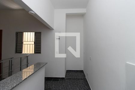 Cozinha de casa para alugar com 1 quarto, 28m² em Jardim Andarai, São Paulo