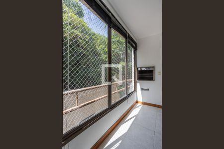 Apartamento à venda com 75m², 1 quarto e sem vaga Apartamento à venda com 75m², 1 quarto e sem vagaSala