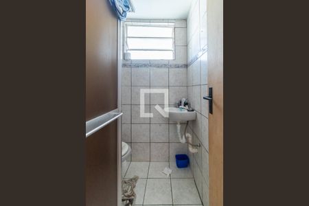 Banheiro de apartamento à venda com 1 quarto, 45m² em Camaquã, Porto Alegre