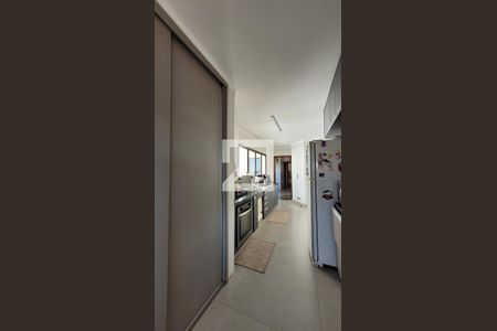 Apartamento à venda com 177m², 4 quartos e 2 vagasCozinha