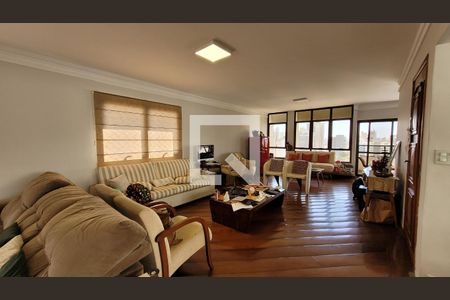 Sala de apartamento à venda com 4 quartos, 177m² em Centro, Campinas