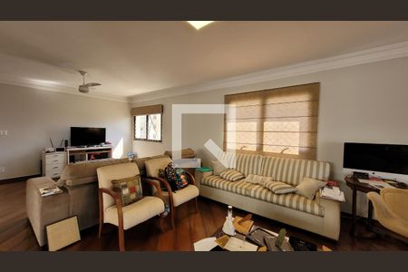 Sala de apartamento à venda com 4 quartos, 177m² em Centro, Campinas