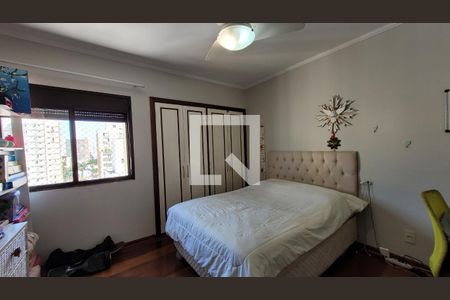 Apartamento à venda com 177m², 4 quartos e 2 vagasSuíte 1