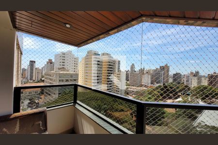 Apartamento à venda com 177m², 4 quartos e 2 vagasVaranda da Sala