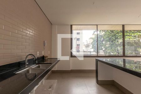 Cozinha de apartamento à venda com 4 quartos, 120m² em Santo Antônio, Belo Horizonte