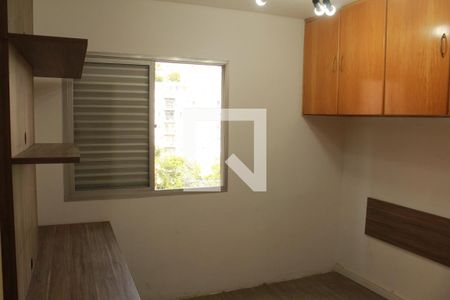 Quarto 1 de apartamento para alugar com 3 quartos, 69m² em Vila Ipojuca, São Paulo