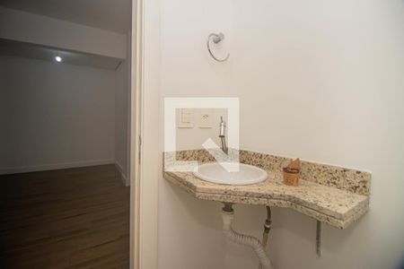 Lavabo de apartamento para alugar com 1 quarto, 47m² em Independência, Porto Alegre