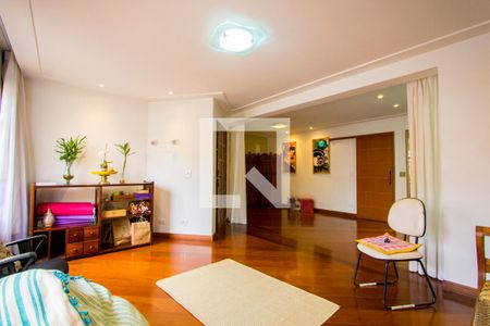 Sala de casa para alugar com 7 quartos, 350m² em Parque Bandeirante, Santo André