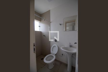 Casa para alugar com 500m², 6 quartos e 6 vagasBanheiro de serviço