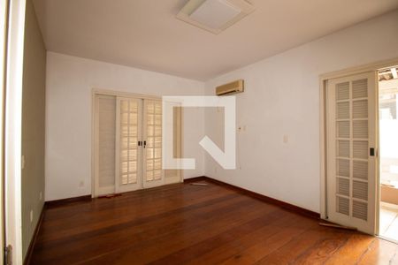 Casa para alugar com 500m², 6 quartos e 6 vagasQuarto 4