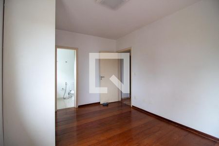 Casa para alugar com 500m², 6 quartos e 6 vagasQuarto 2