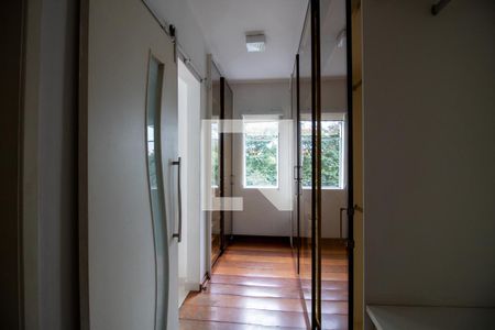 Casa para alugar com 500m², 6 quartos e 6 vagasCloset do quarto 4