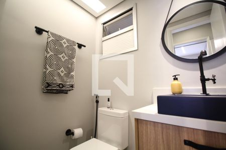 Banheiro de apartamento à venda com 1 quarto, 30m² em Vila Mariana, São Paulo