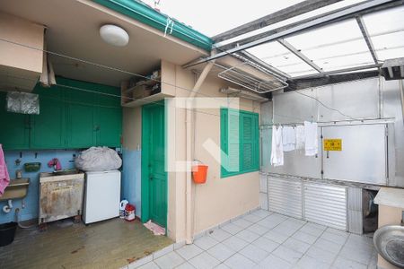 Casa à venda com 219m², 3 quartos e 3 vagas Casa à venda com 219m², 3 quartos e 3 vagasÁrea de Serviço