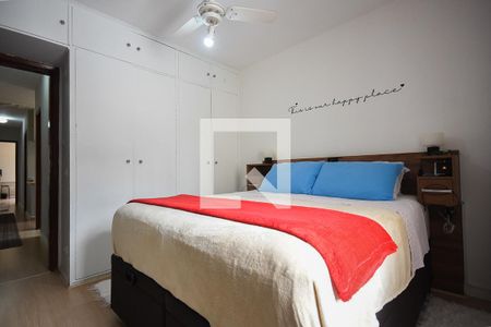 Casa à venda com 219m², 3 quartos e 3 vagas Casa à venda com 219m², 3 quartos e 3 vagasQuarto 3