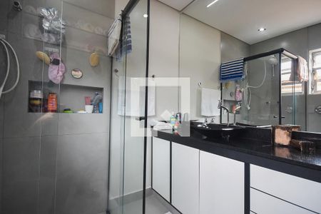 Casa à venda com 219m², 3 quartos e 3 vagas Casa à venda com 219m², 3 quartos e 3 vagasBanheiro