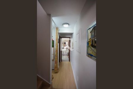 Corredor de casa à venda com 3 quartos, 219m² em Vila Sonia, São Paulo