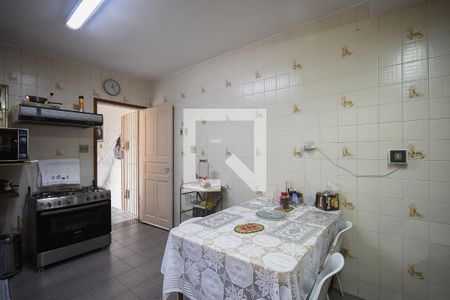 Casa à venda com 219m², 3 quartos e 3 vagas Casa à venda com 219m², 3 quartos e 3 vagasCozinha