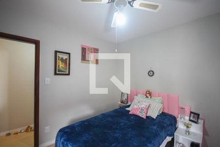 Casa à venda com 219m², 3 quartos e 3 vagas Casa à venda com 219m², 3 quartos e 3 vagasQuarto 1