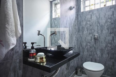 Lavabo de casa à venda com 3 quartos, 219m² em Vila Sonia, São Paulo