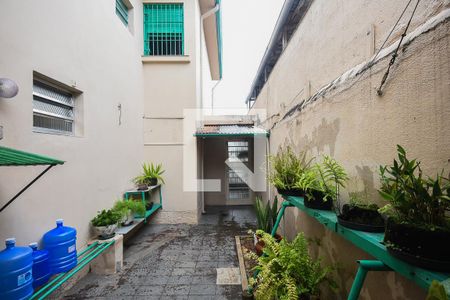 Casa à venda com 219m², 3 quartos e 3 vagas Casa à venda com 219m², 3 quartos e 3 vagasJardim