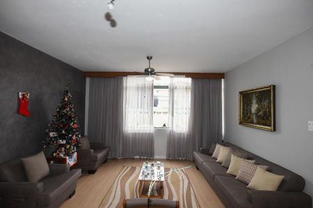 Sala de casa à venda com 3 quartos, 219m² em Vila Sonia, São Paulo