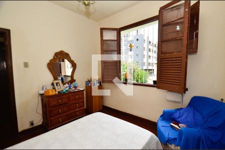 Casa à venda com 200m², 5 quartos e 2 vagasQuarto 5