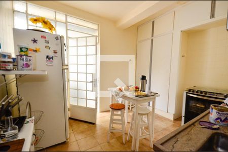 Casa à venda com 200m², 5 quartos e 2 vagasCozinha