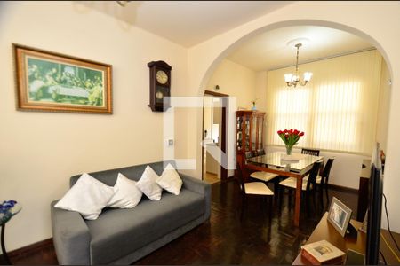 Casa à venda com 200m², 5 quartos e 2 vagasCopa