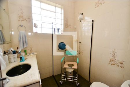 Casa à venda com 200m², 5 quartos e 2 vagasBanheiro1