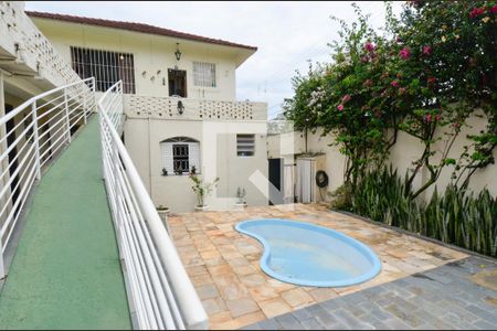 Casa à venda com 200m², 5 quartos e 2 vagasArea externa