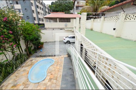 Casa à venda com 200m², 5 quartos e 2 vagasArea externa