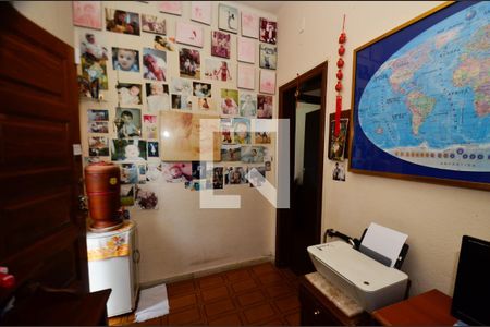 Casa à venda com 200m², 5 quartos e 2 vagasEscritorio