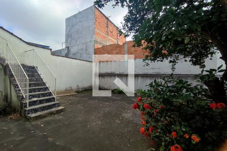 Casa à venda com 225m², 2 quartos e 1 vagaÁrea externa
