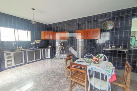 Casa à venda com 225m², 2 quartos e 1 vagaCozinha