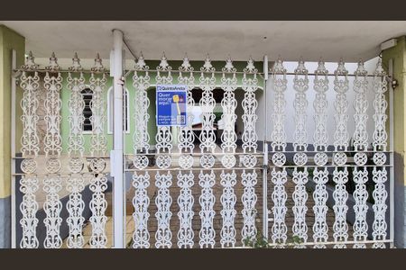 Casa à venda com 250m², 3 quartos e 4 vagas Casa à venda com 250m², 3 quartos e 4 vagasPlaquinha