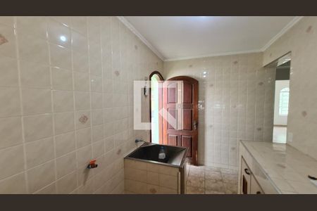 Casa à venda com 250m², 3 quartos e 4 vagas Casa à venda com 250m², 3 quartos e 4 vagasárea de serviço