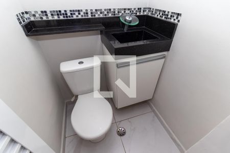 Casa para alugar com 60m², 2 quartos e 2 vagasLavabo